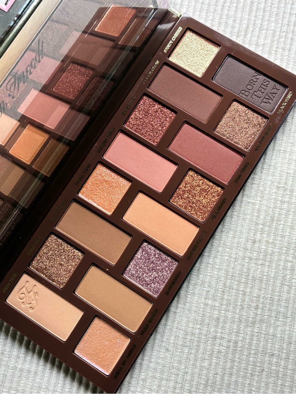 TOO FACED Born this Way Sunset Stripped Eyeshadow Palette
